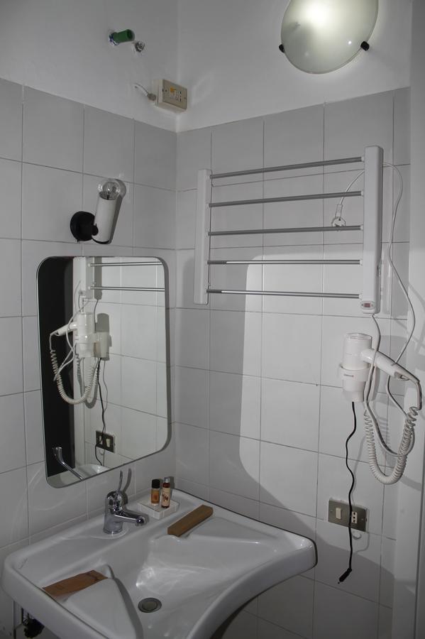 Hotel Luisa Μιλάνο Δωμάτιο φωτογραφία